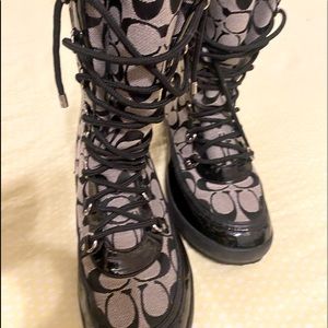 Coach Leonora snow boots